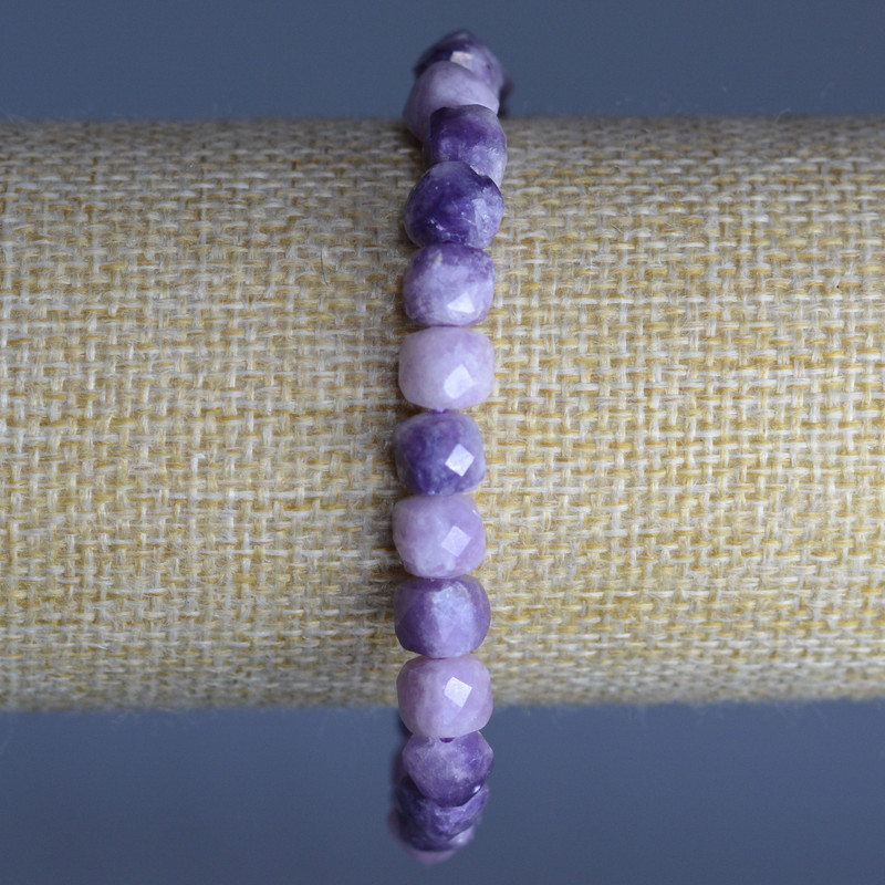 Lepidolite Bracelet, Natural Stone, Faceted Cube Beads, Diameter 7mm+/-, Length 18cm (Stretch)