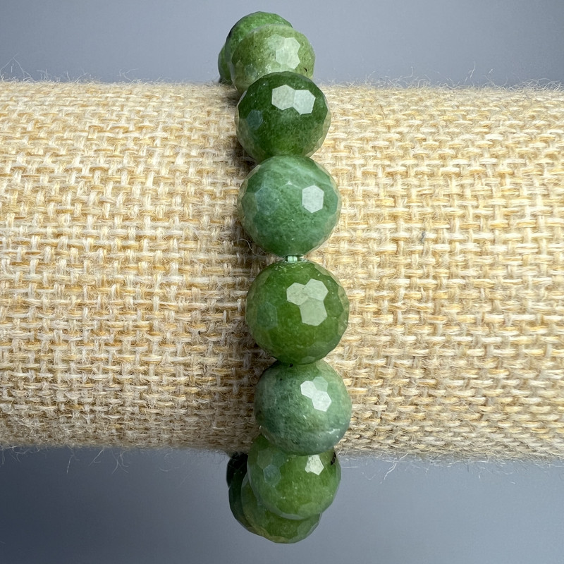 Canadian Jadeite Bracelet, Natural Stone Faceted Bead, Diameter 10mm+/-, Length 18cm+/- (Stretch)
