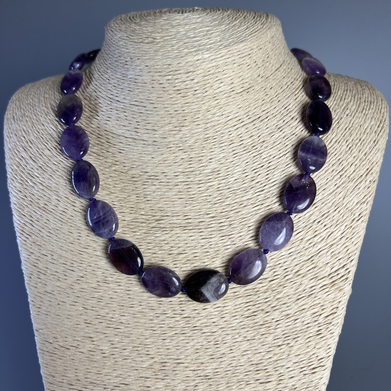 Necklace Amethyst natural stone oval, diameter 13x18x6mm+-, length 49cm +