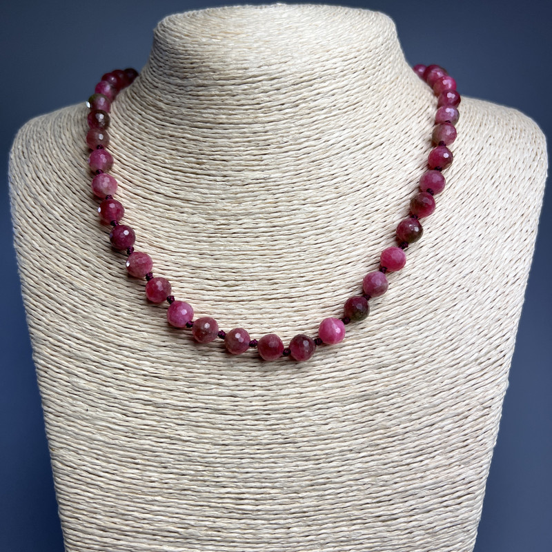 Necklace Tourmaline Polychrome faceted round bead, diameter 8mm+-, length 49cm +