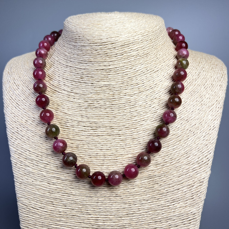 Necklace Tourmaline Polychrome smooth round bead, diameter 10mm+-, length 49cm +