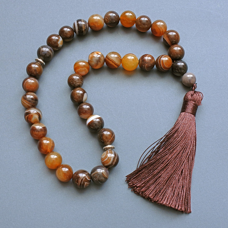 Prayer Beads Agate Natural Stone Smooth Round, Diameter 12mm+/-, 33 Beads, with Metal Inserts