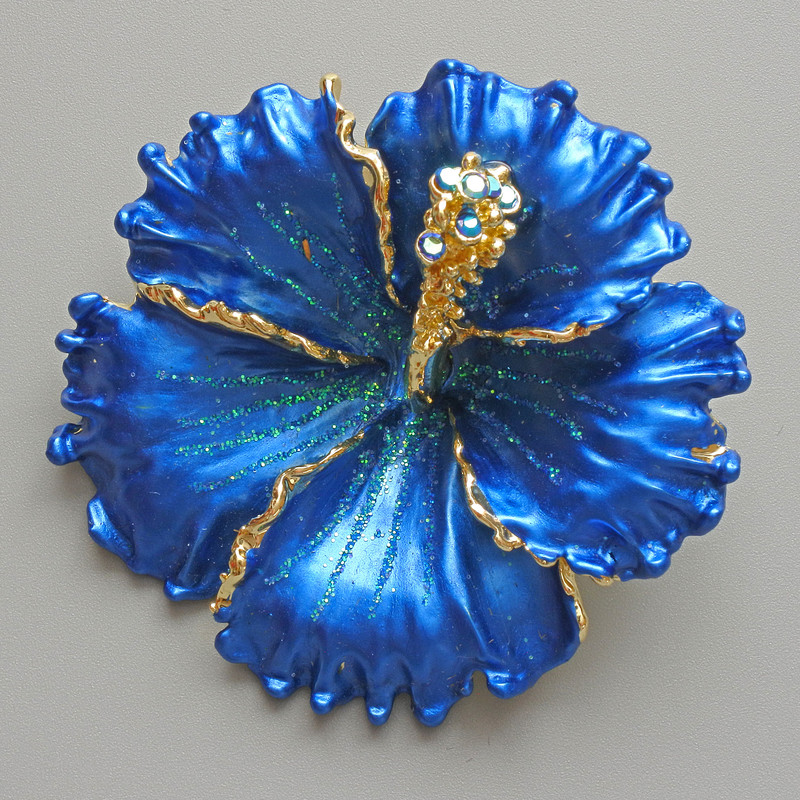 Petunia Flower Brooch Pendant, Blue Matte Enamel, Blue Rhinestones, Green Glitter, Gold-Tone Metal, 51×51mm