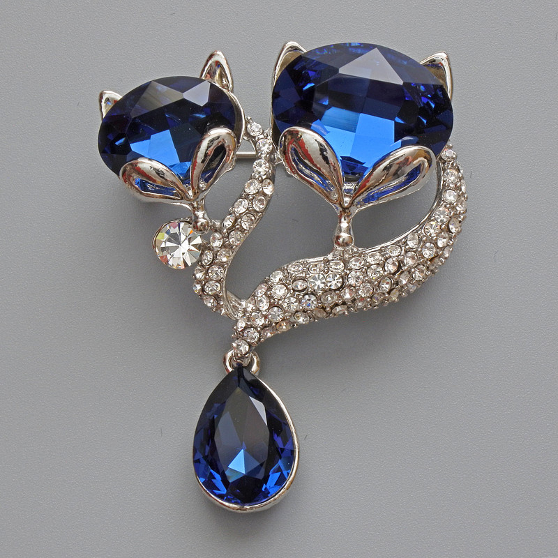 Fox Brooch Pendant, Blue Crystals, White Rhinestones, Silver-Tone Metal 37x35mm