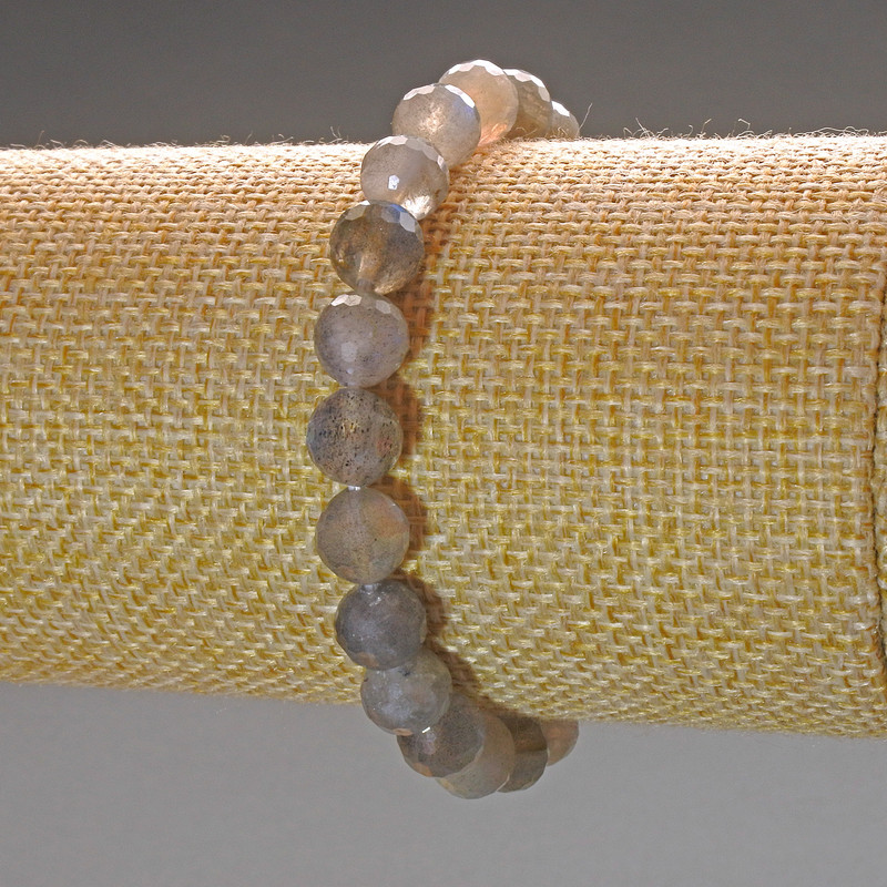 Labradorite Bracelet, natural stone faceted bead, diameter 8mm+-, length 18cm (stretch)