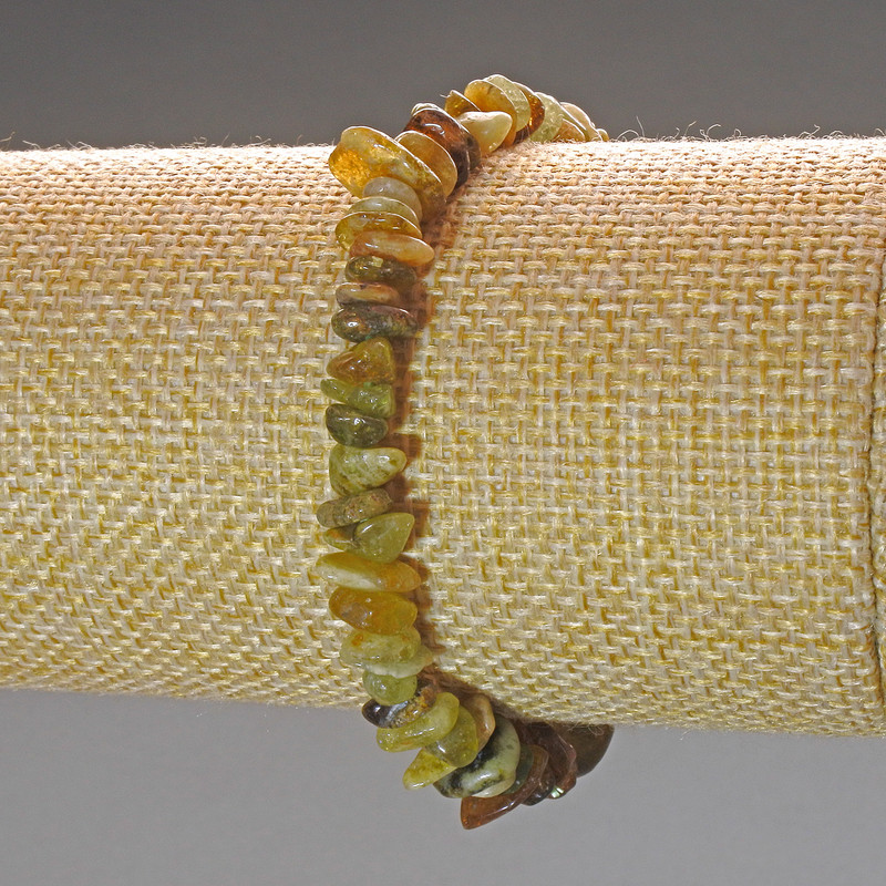 Grossular (Green Garnet) Bracelet Natural Stone Chips, Diameter 7x3mm+/-, Length 18cm (Stretch)