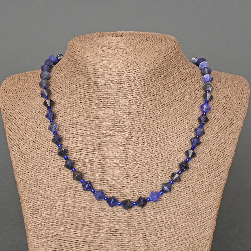 Sodalite Necklace, natural stone faceted rhombus, diameter 8.5x8.5mm+-, length 49cm, with seed beads