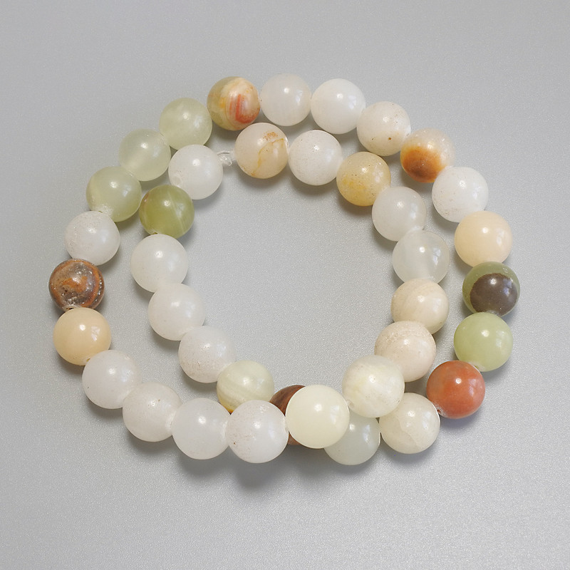 Onyx beads, smooth round bead, diameter 10mm ±, on a string, length 38cm +