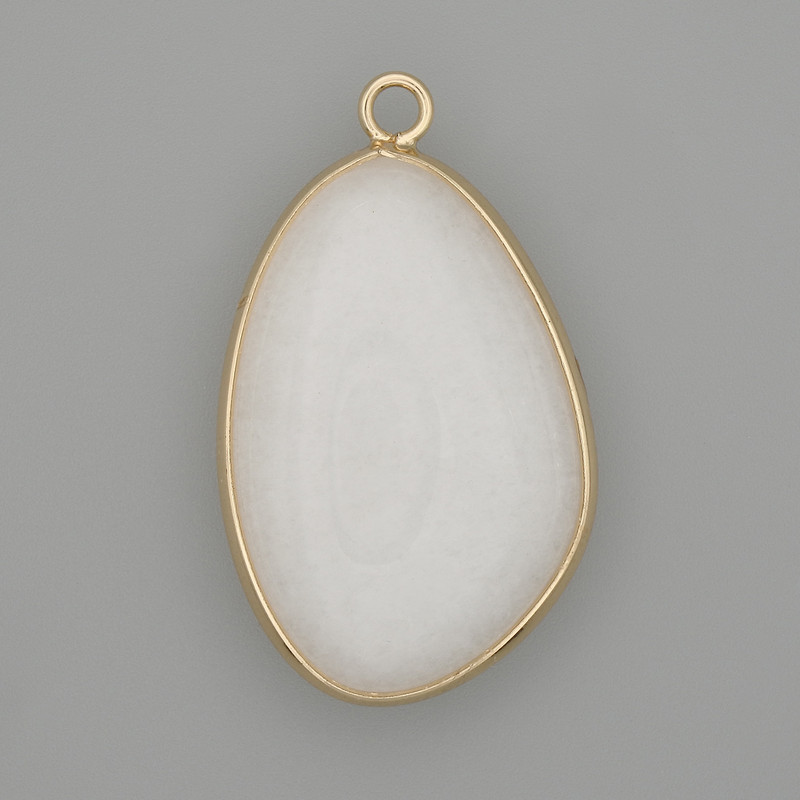 Pendant White Quartz in a gold-coloured metal setting 32x22mm+